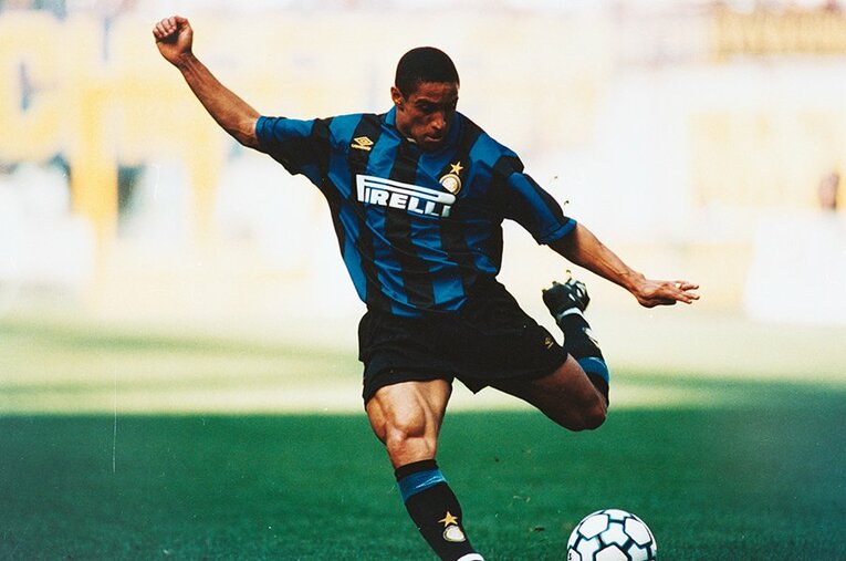 ロベルト・カルロス　©Sports Graphic Number