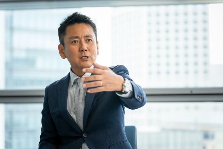 特等席で箱根駅伝を見続ける日本テレビ平川アナウンサーと蛯原アナウンサー。彼らが伝えたい、箱根駅伝中継の面白さと第101回大会の展望(3)