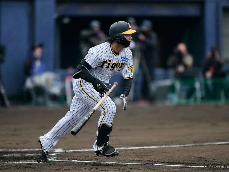 11月のトライアウトで快音を響かせる高山。7打席に立ち、5打数2安打2四球1盗塁と気を吐いた　©Yuki Suenaga