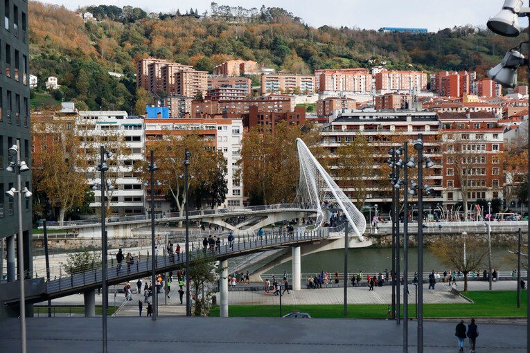 「クボ交代、早すぎでは？」久保建英EL1ゴール1アシストの一方でダービー敗戦後、記者の質問に監督が“意外な答え”…過密日程ソシエダの悩み(5)