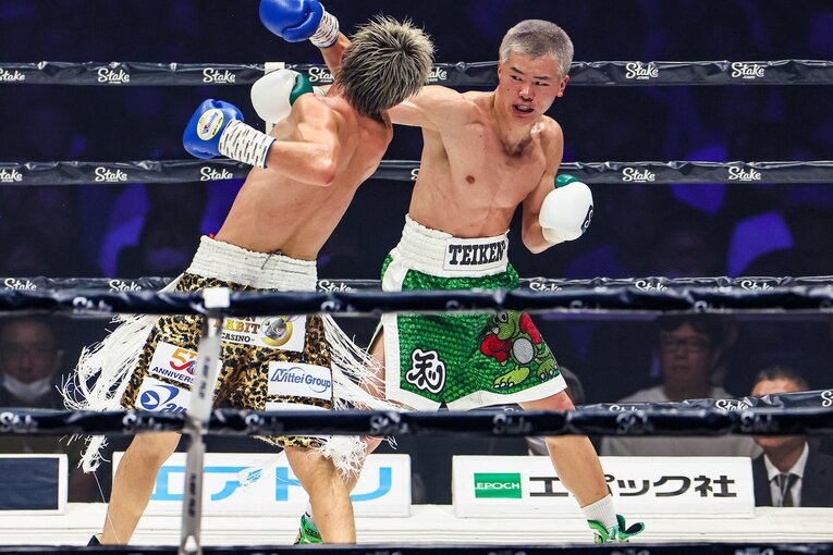 4月8日、プロボクサーとしてのデビュー戦を判定勝利で飾った那須川天心　©Susumu Nagao