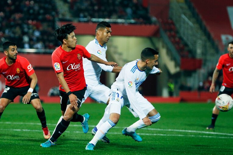 「クボ潰しにロドリゴが戻ってこない？」 “レアルでのライバル”に削られた久保建英… 手痛い敗戦の内実〈撮影者の視点〉(21)