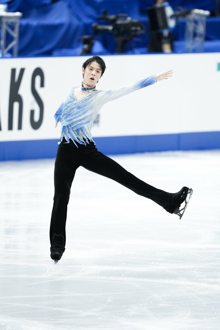 2021-2022シーズンのショートプログラム『序奏とロンド・カプリチオーソ』　©Asami Enomoto