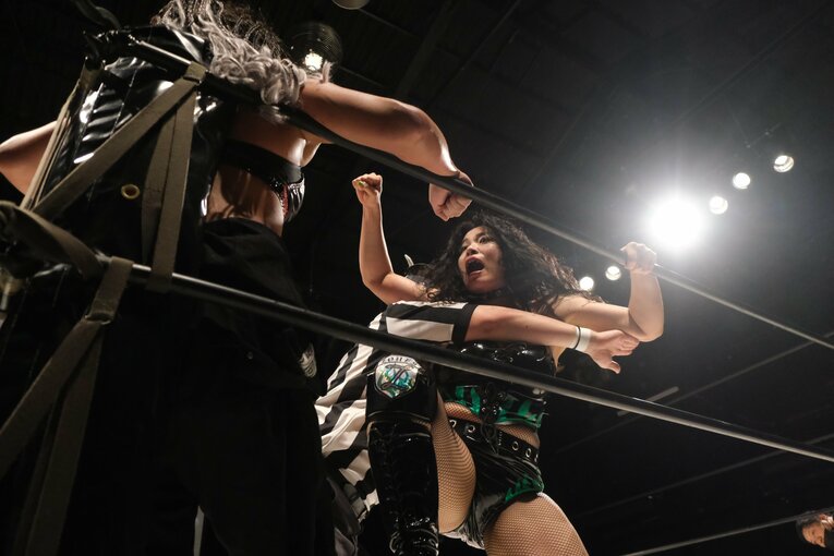 「圧倒される肉体美」を目指す新人女子プロレスラー…コンテストにも出場するZONESが語る“理想像”「実は体重が10kg減ったんです」(108)