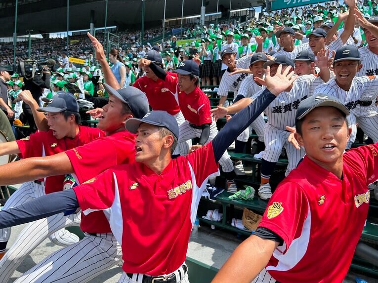 なぜかクセになる…話題の滋賀学園アルプスの光景　©Yukiko Umetsu