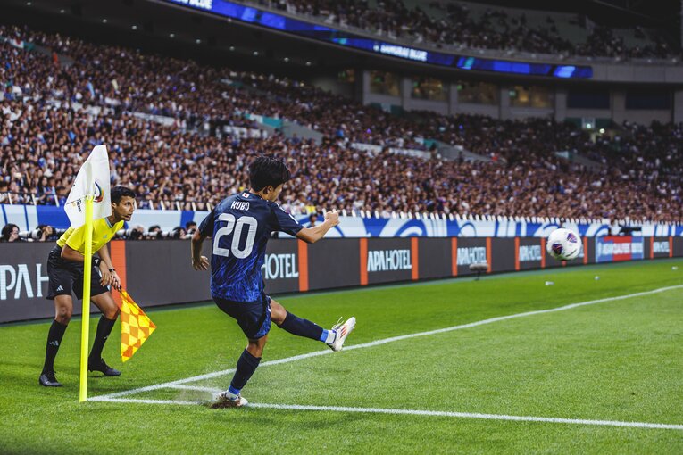 久保＆堂安、右サイドWレフティーの無双（全10枚超）©Kiichi Matsumoto