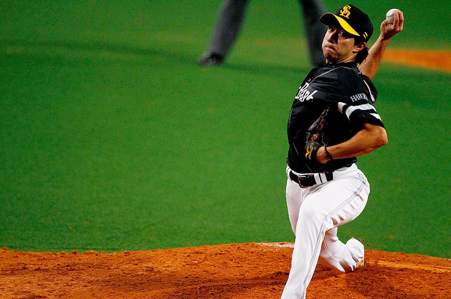 馬原孝浩、最後の最後まで真面目に。やるべきことを全てやった果てに。<Number Web> photograph by Tamon Matsuzono