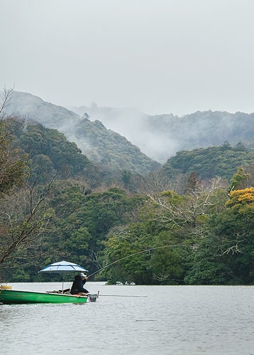 3月、千葉・戸面原ダムで開催された関べらの例会