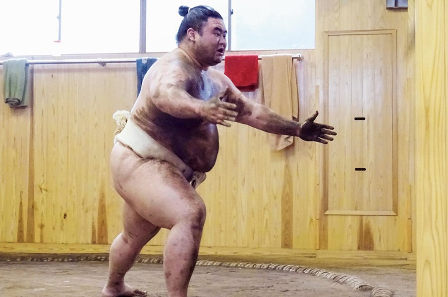 “おにぎりくん”と19歳の新鋭。2022年に新風を吹き込む力士は?<Number Web> photograph by KYODO