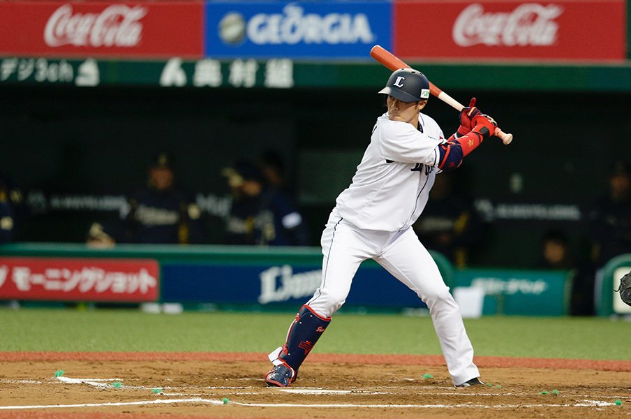 西武には、やはり鬼崎裕司が必要だ。その左眼は常に前だけを見ている。<Number Web> photograph by Matsumoto Kiichi