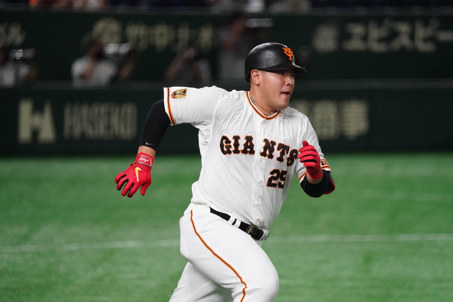 若くして巨人の4番に定着した岡本 ©Hideki Sugiyama