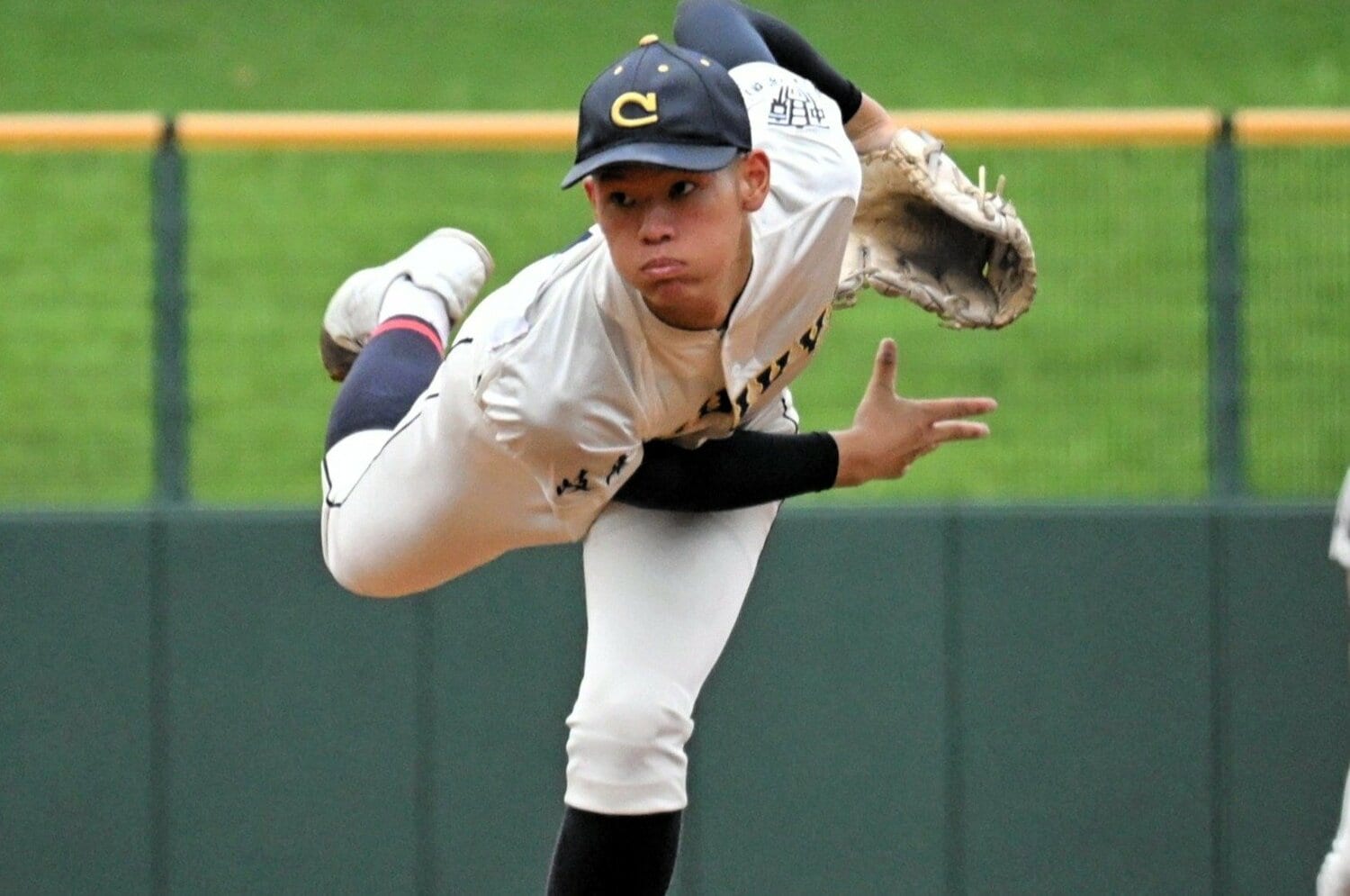 中京高の鈴木。スライダーは「大谷翔平のスイーパーみたい」　©Asahi Shimbun