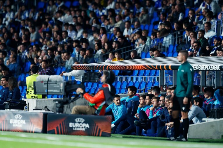 “クボコールに応えるヘディングアシスト”だけでない久保建英の強み 「自信に満ちる右サイドでの落ち着き」をELで撮った(16)