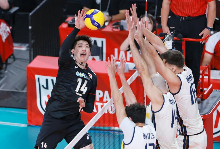 世界選手権に出発する直前に壮行試合が4試合も行われた　©︎JIJI PRESS