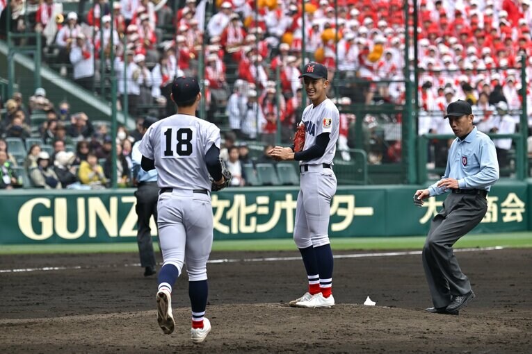 片山にスイッチする中で、織田の表情には笑みがあった　©Hideki Sugiyama