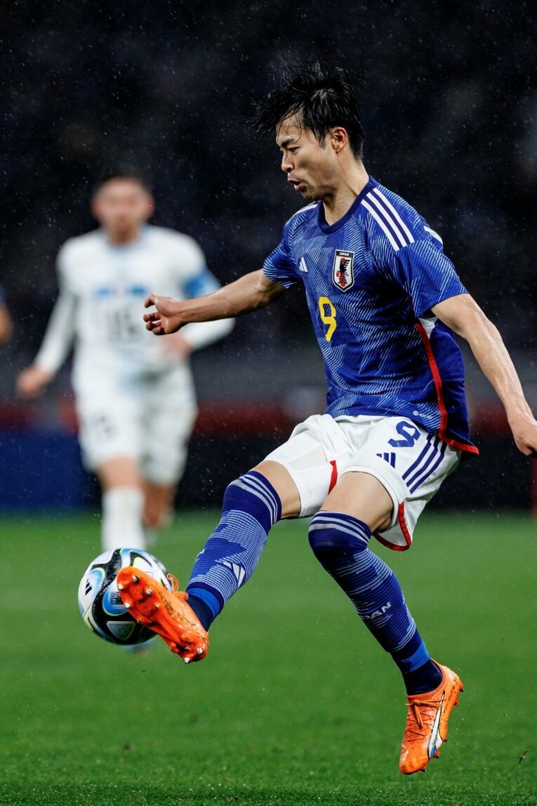 日本代表3月シリーズ、ウルグアイ戦の三笘 ©Kiichi Matsumoto/JMPA