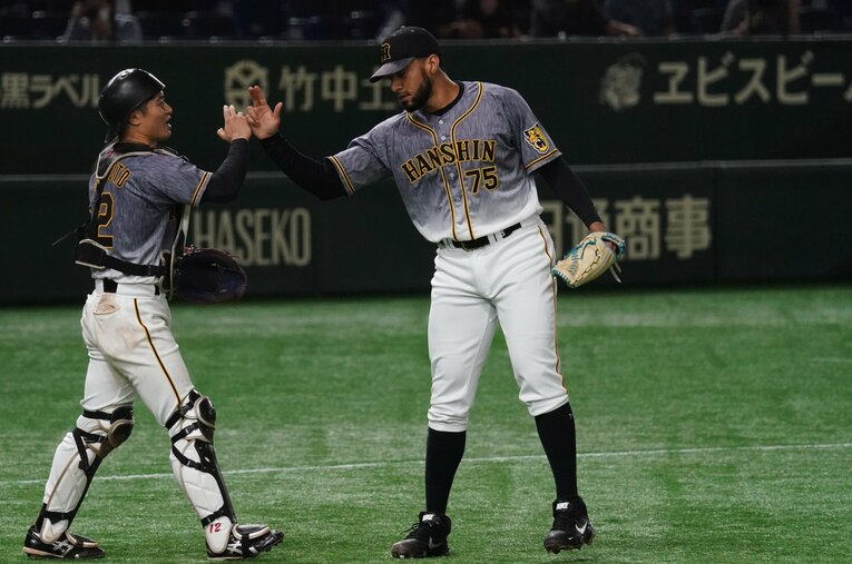 ソフトバンク、阪神に在籍したスアレスがメジャーでセーブ王に輝く可能性が出てきた　©Hideki Sugiyama