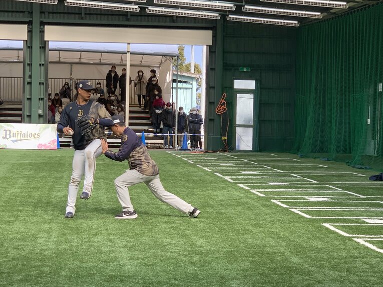 中垣コーチの指導を受ける宇田川　©︎Noriko Yonemushi