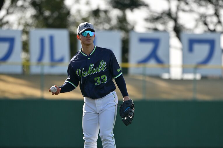 正捕手争い参戦を狙う内山壮真　©Hideki Sugiyama