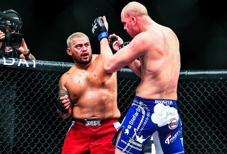 マーク・ハントvs.ステファン・ストルーフェ　©Susumu Nagao