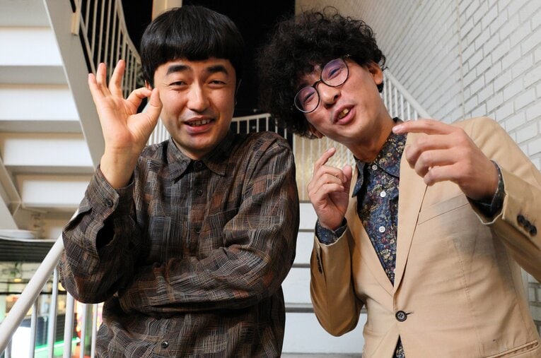 結成10年、初のM-1決勝で優勝したたくろう。赤木裕（ネタ作り担当、主にボケ担当、34歳）ときむらバンド（主にツッコミ担当、36歳、写真右）　©Shigeki Yamamoto