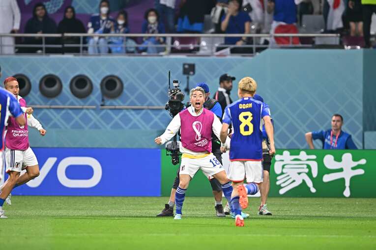 堂安のゴールシーン　©Takuya Kaneko/JMPA