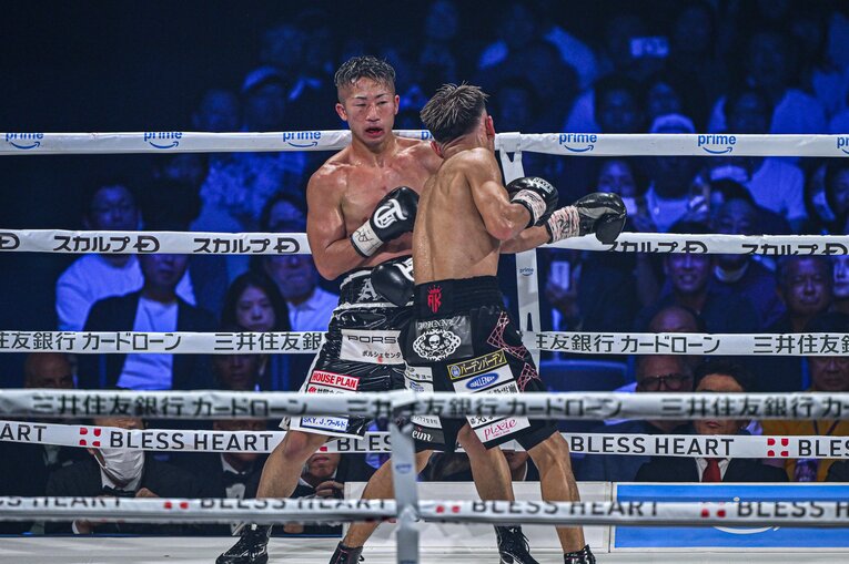 井上拓真vs.堤聖也（WBA世界バンタム級タイトルマッチ）©Takuya Sugiyama