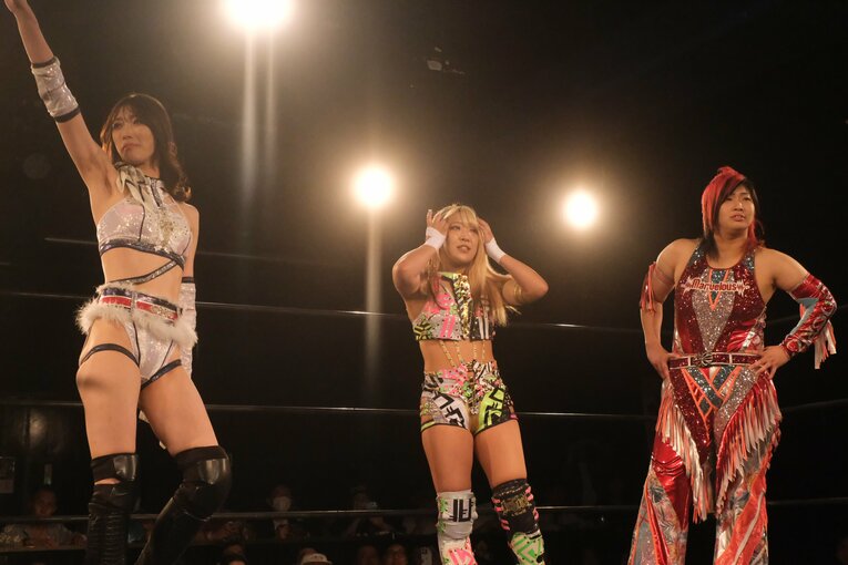 「あんまり胸を張って言えなくて…」悩んでいたAZMを受け入れた“5人のお姉ちゃん”との話…キャリア10周年「クソガキ全開で（笑）」(9)