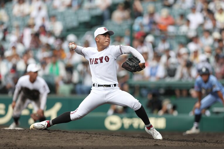 1年時から強豪・広陵の背番号1を背負ってきた高尾だが、最後の夏の甲子園は3回戦で敗退 ©︎JIJI PRESS