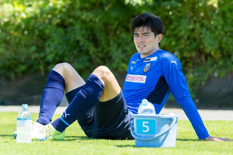 プロデビュー以来、一貫して川崎フロンターレでプレーする谷口彰悟。Jリーグで戦いながらも、常に“世界”を念頭に置いていると語る ／ photograph by KAWASAKI FRONTALE