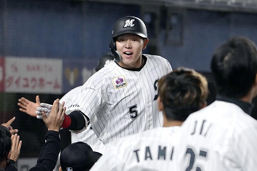 村上宗隆に続く“清宮幸太郎の外れドラ1”覚醒か? ロッテ安田尚憲がクラッチヒッターに進化中【週刊セパ記録】<Number Web> photograph by Kyodo News