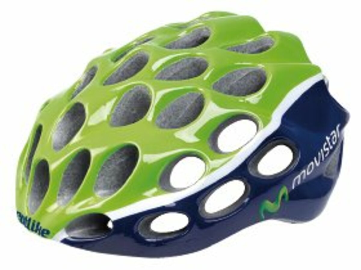 この春は斬新デザインを頭にのせて自転車を駆る。～「カットライク」の 