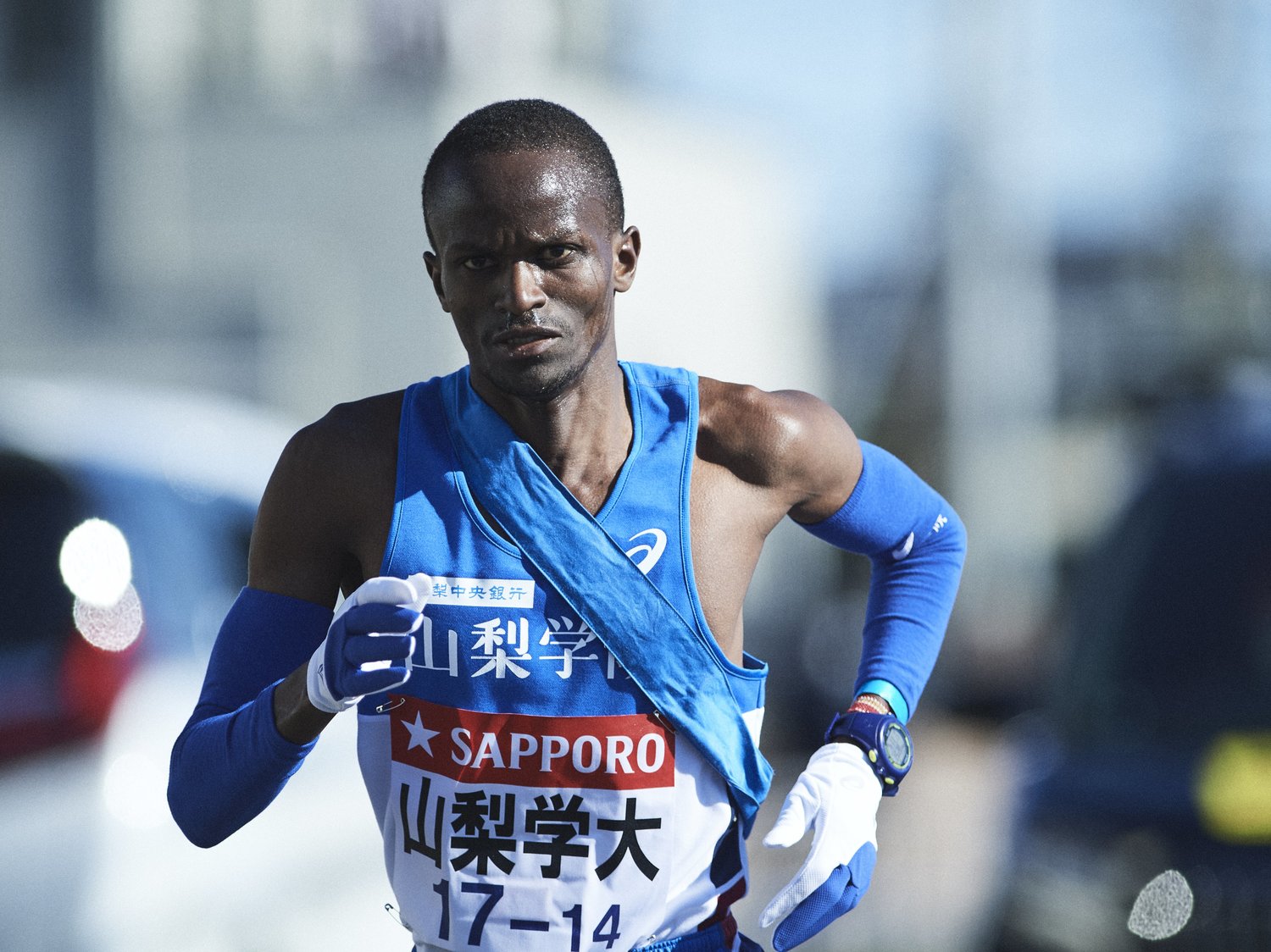 サイズを教えていただけますか山梨学院　駅伝　ウインドブレーカー　上