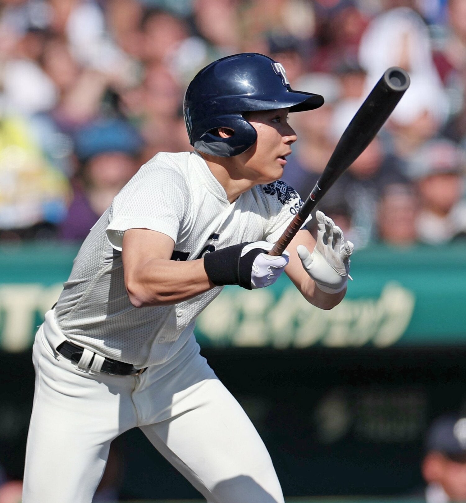 初戦の興南戦で4番を務めたのは徳丸快晴　©JIJI PRESS