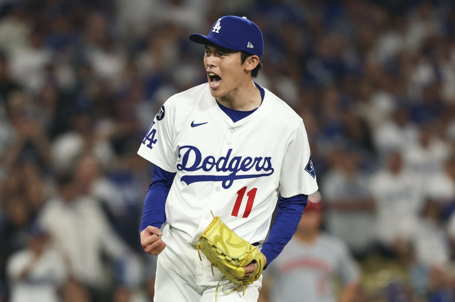 「えげつない…OKだ、ロウキ」同僚選手も思わず賛辞…ドジャース“新クローザー”佐々木朗希に現地メディアも手のひら返し？「救世主になりつつある」＜Number Web＞ photograph by Getty Images