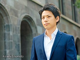 猪俣英希　Hideki Inomata
1988年生まれ。会津高出身。'11年箱根では5区で柏原に抜かれたものの、闘志溢れる走りで鮮烈なインパクトを残した。三菱商事勤務。