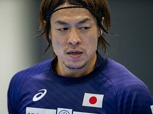 東京五輪に向け、引退か手術か──。ハンドボール宮崎大輔、39歳の決断。