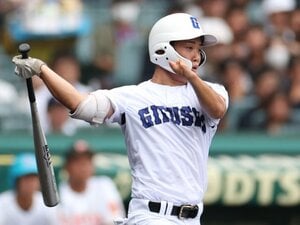 「甲子園の感動物語…そんなレベルの話ではない」“左手指のハンディ”感じさせず…県岐阜商・横山温大「ベンチ入りは厳しい」指導者の予想を超えた夏