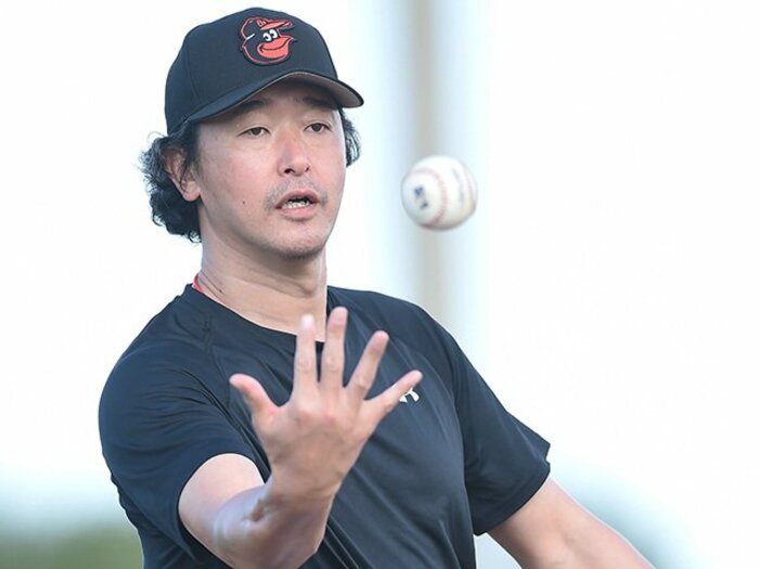 大家友和が41歳で告げられた解雇。ナックルボーラーはどこへ行くか。＜Number Web＞ photograph by AFLO