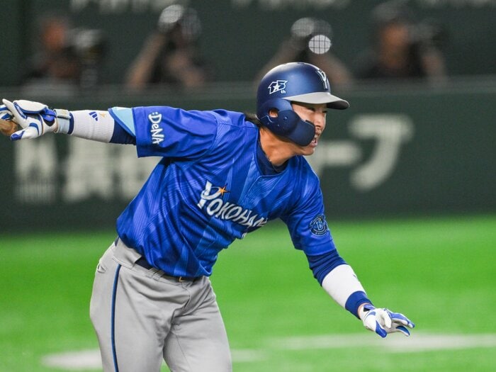 「全部、物足りない。まだまだ行けるのに」DeNA度会隆輝の成長とそれ以上の悔しさ…安定感増した“あの安打製造機”の教え「毎日10種以上のドリルを」＜Number Web＞ photograph by Nanae Suzuki