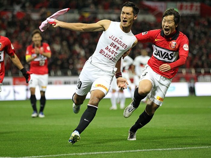 槙野智章にとっての「運命の一発」。宇賀神の祝福と「浦和の漢」の歌詞。＜Number Web＞ photograph by J.LEAGUE