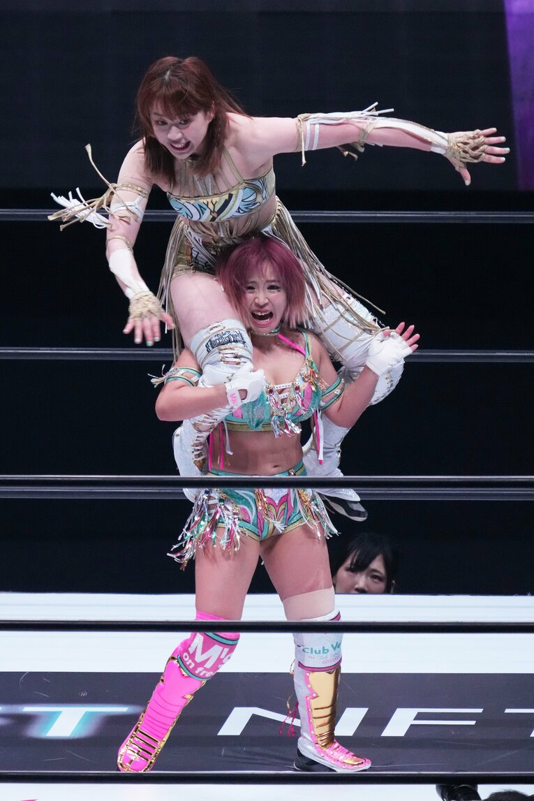 白川未奈vs上谷沙弥　©Essei Hara