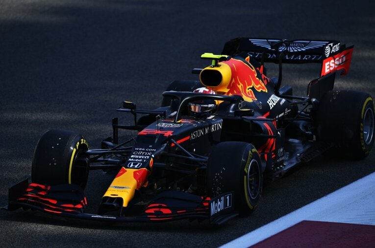 昨年12月のテストではセバスチャン・ブエミが旧型RB16をテストしたレッドブル・ホンダ。今季のRB16Bは、この時点からの進化度合いに注目が集まる ／ photograph by Getty Images