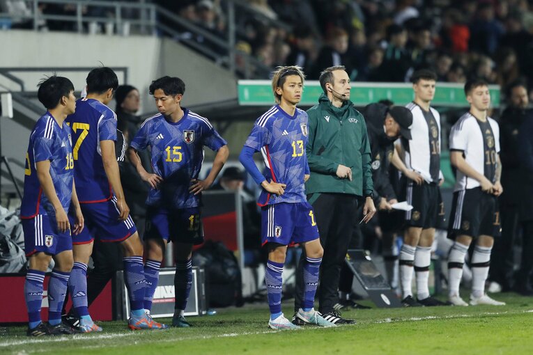 「CLやELに出ているドイツ有望株のフィジカルに負けず…」パリ世代日本代表を撮って感じた“肉体とハートの充実ぶり”(62)