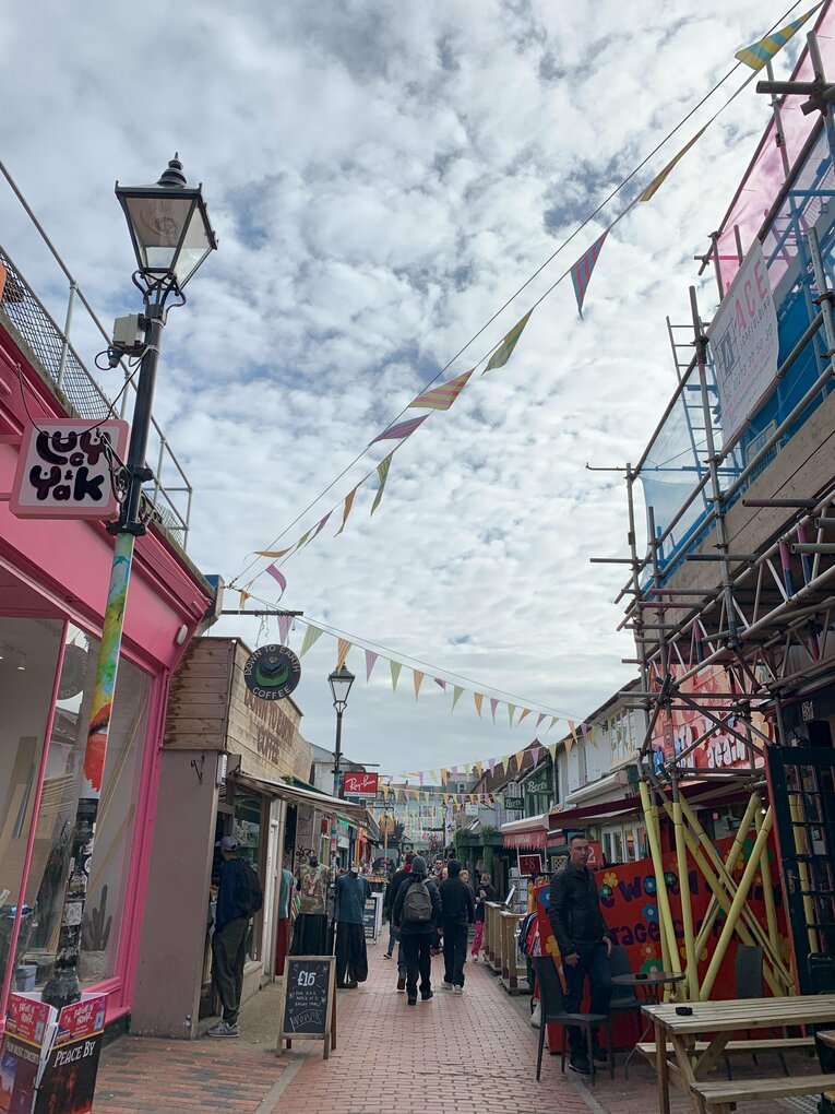 オシャレなブライトンの町並み　©Yoichi Igawa　