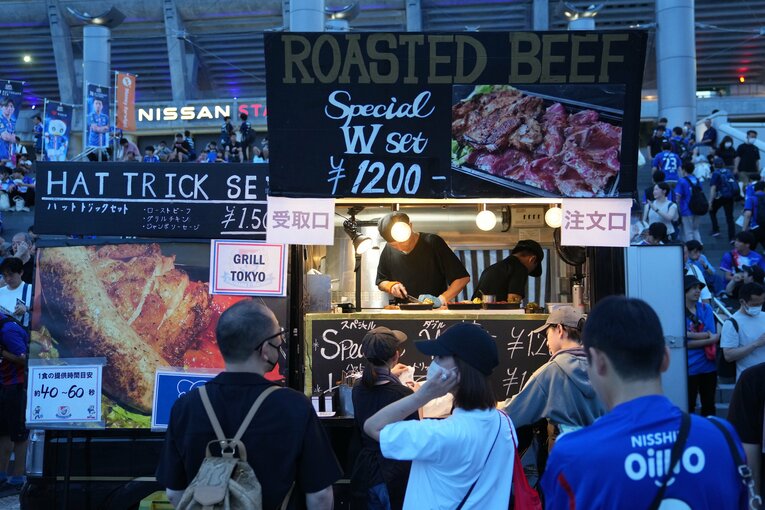 豪快な肉料理が人気の『GRILL TOKYO』