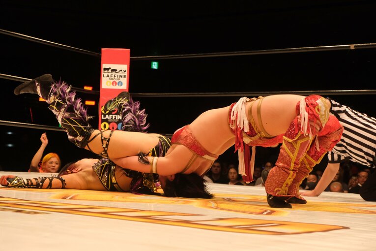 「日本スタイルも出し切った」イヨ・スカイが“WWEでは使えない大技”を…林下詩美が女子プロレス新団体で叶えた夢「今日は紫雷イオが見れた」(53)