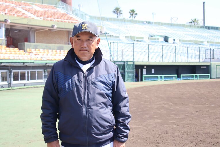 慶大・堀井監督　©Kou Hiroo