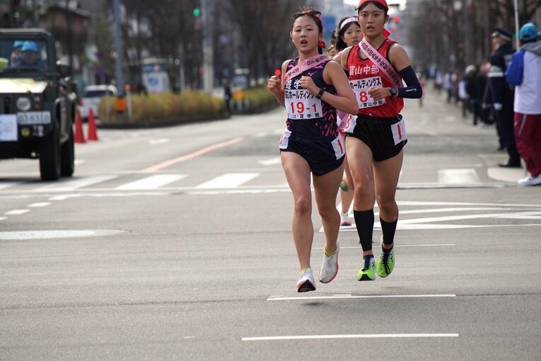 2023年都大路で1区を務めた原舞子（当時2年）。原は翌2024年も駅伝シーズンまで部に残り、2年連続で全国の舞台を駆けた／富山中部高校提供