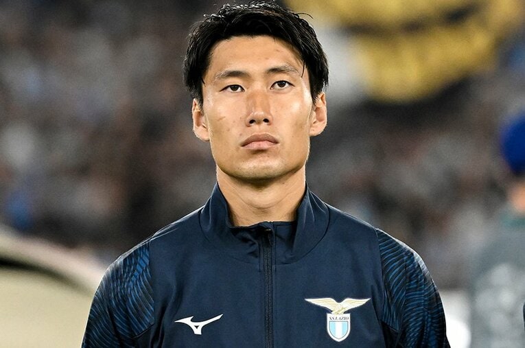 CLアトレティコ戦に先発出場した鎌田大地 ／ photograph by Mondadori Portfolio/Getty Images